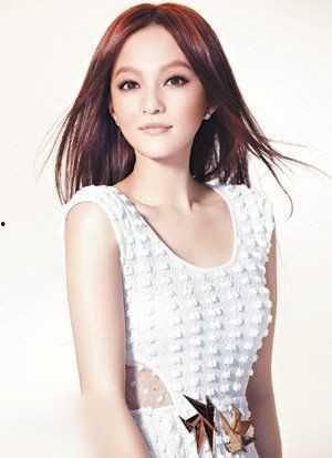 张邵含个人资料,才华横溢的年轻艺术家，多才多艺的人生篇章